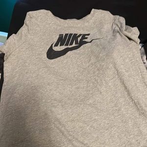 Nike t shirt size large.